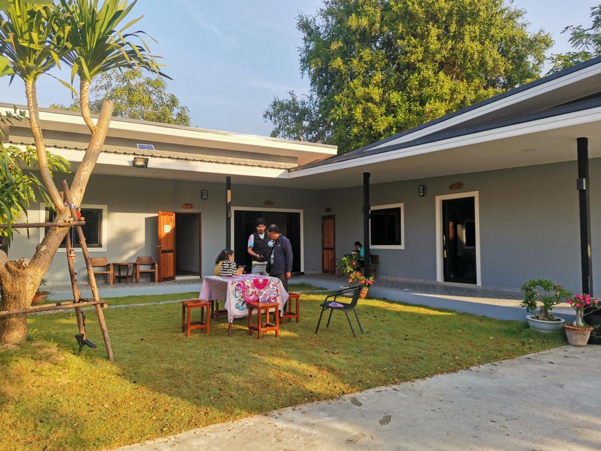 Ban Nong Chum Saeng Numhom Resort מראה חיצוני תמונה