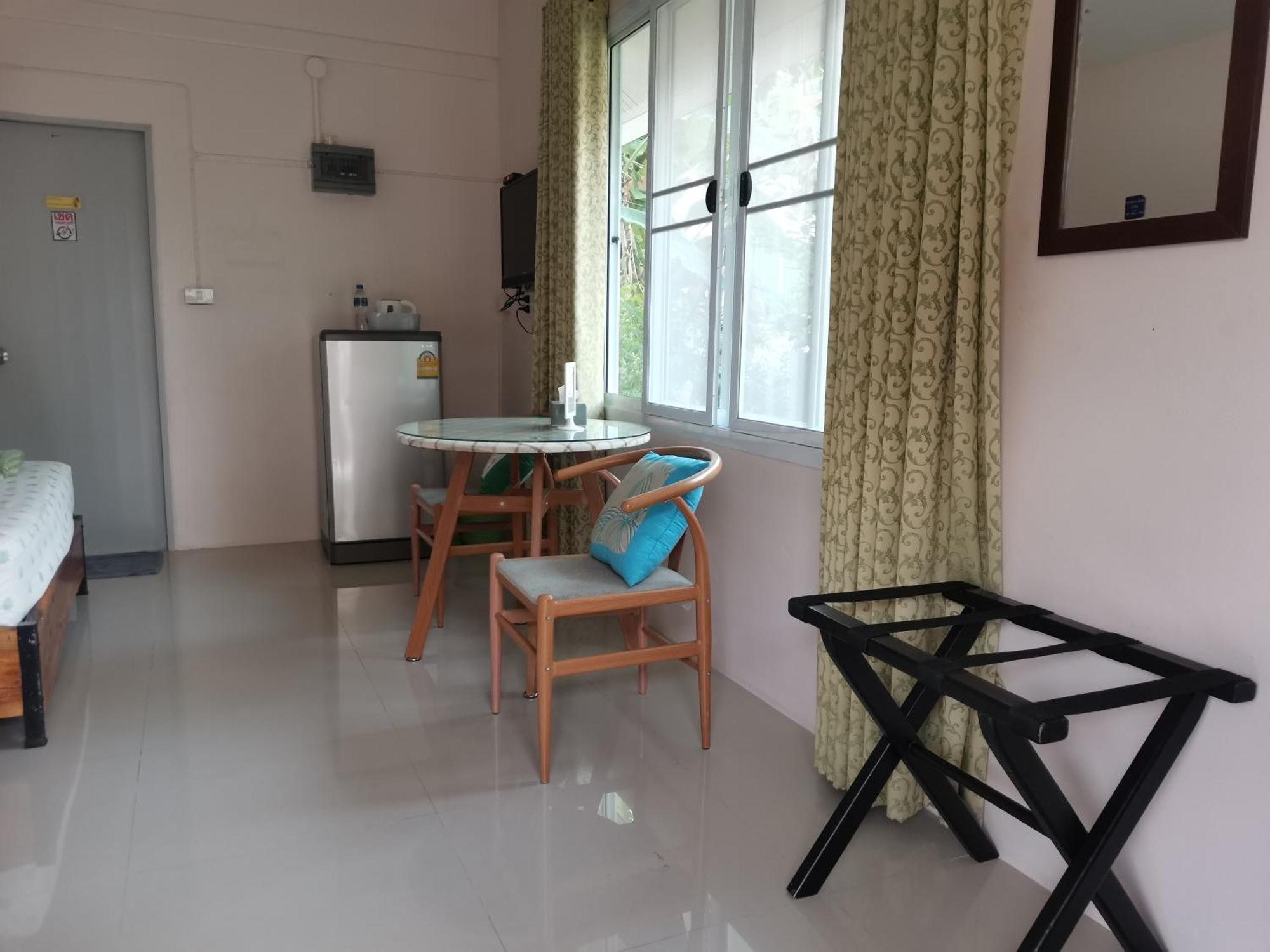 Ban Nong Chum Saeng Numhom Resort מראה חיצוני תמונה