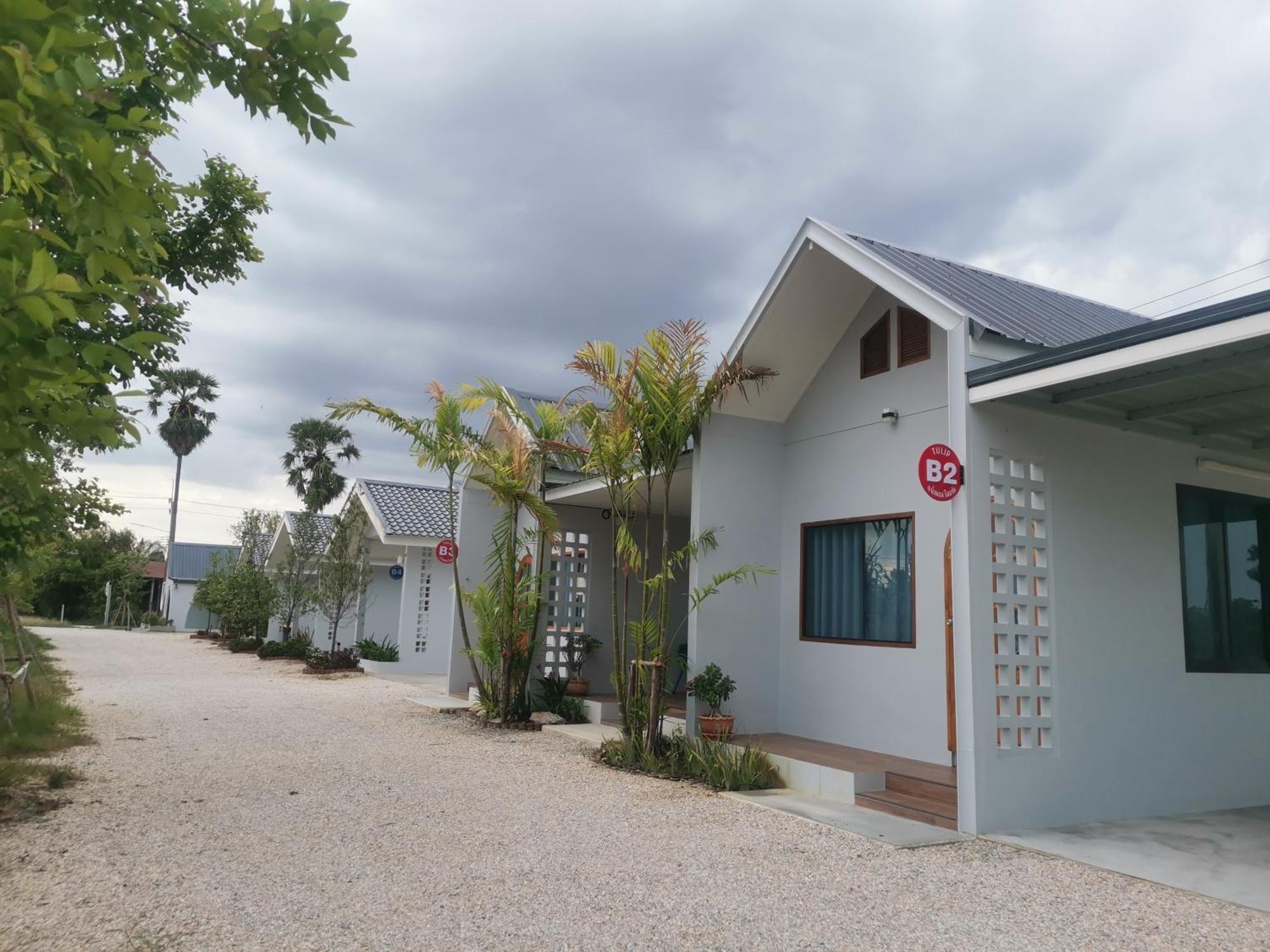 Ban Nong Chum Saeng Numhom Resort מראה חיצוני תמונה