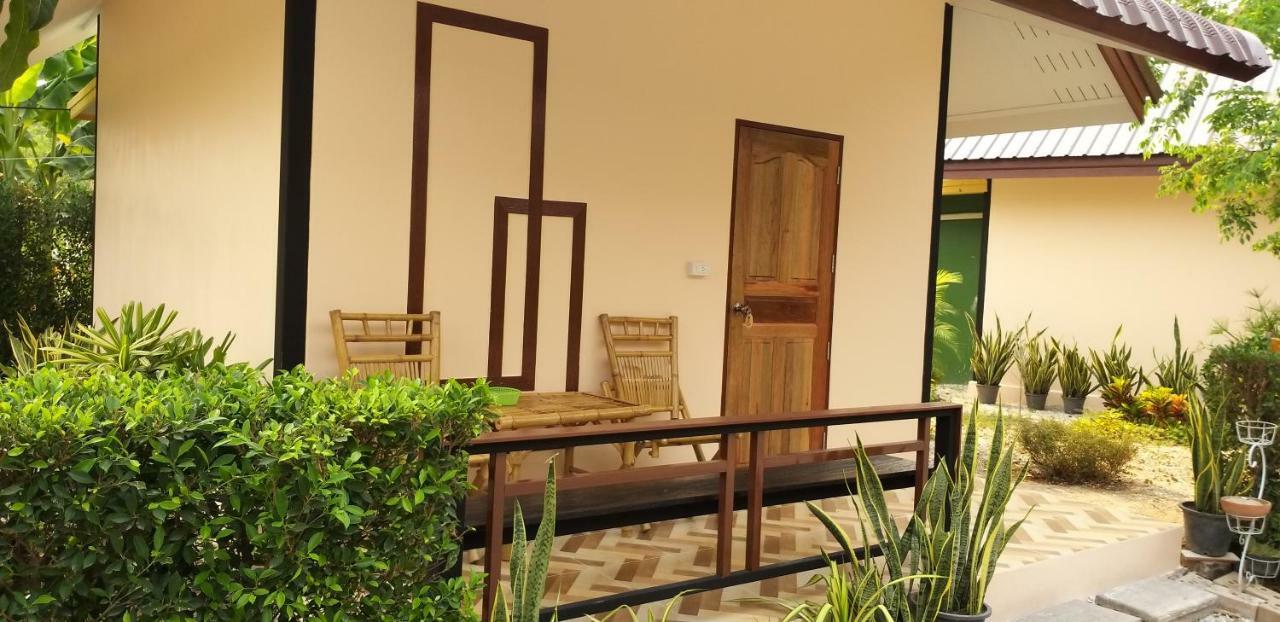 Ban Nong Chum Saeng Numhom Resort מראה חיצוני תמונה